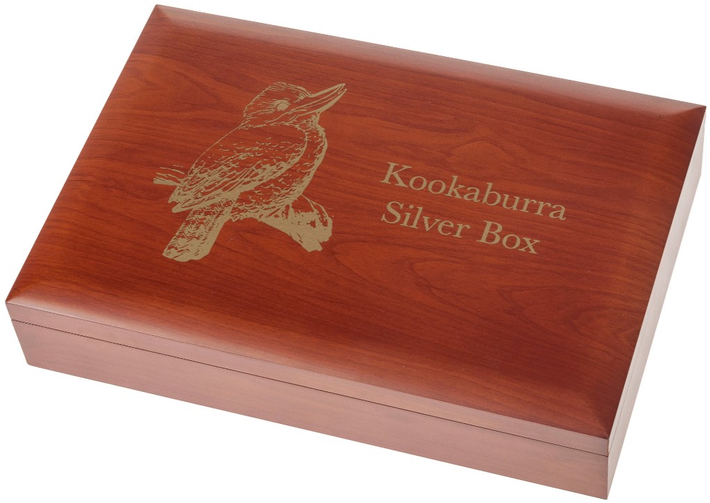 Kookaburra (hout) voor KG front schuin 101munten Kookaburra