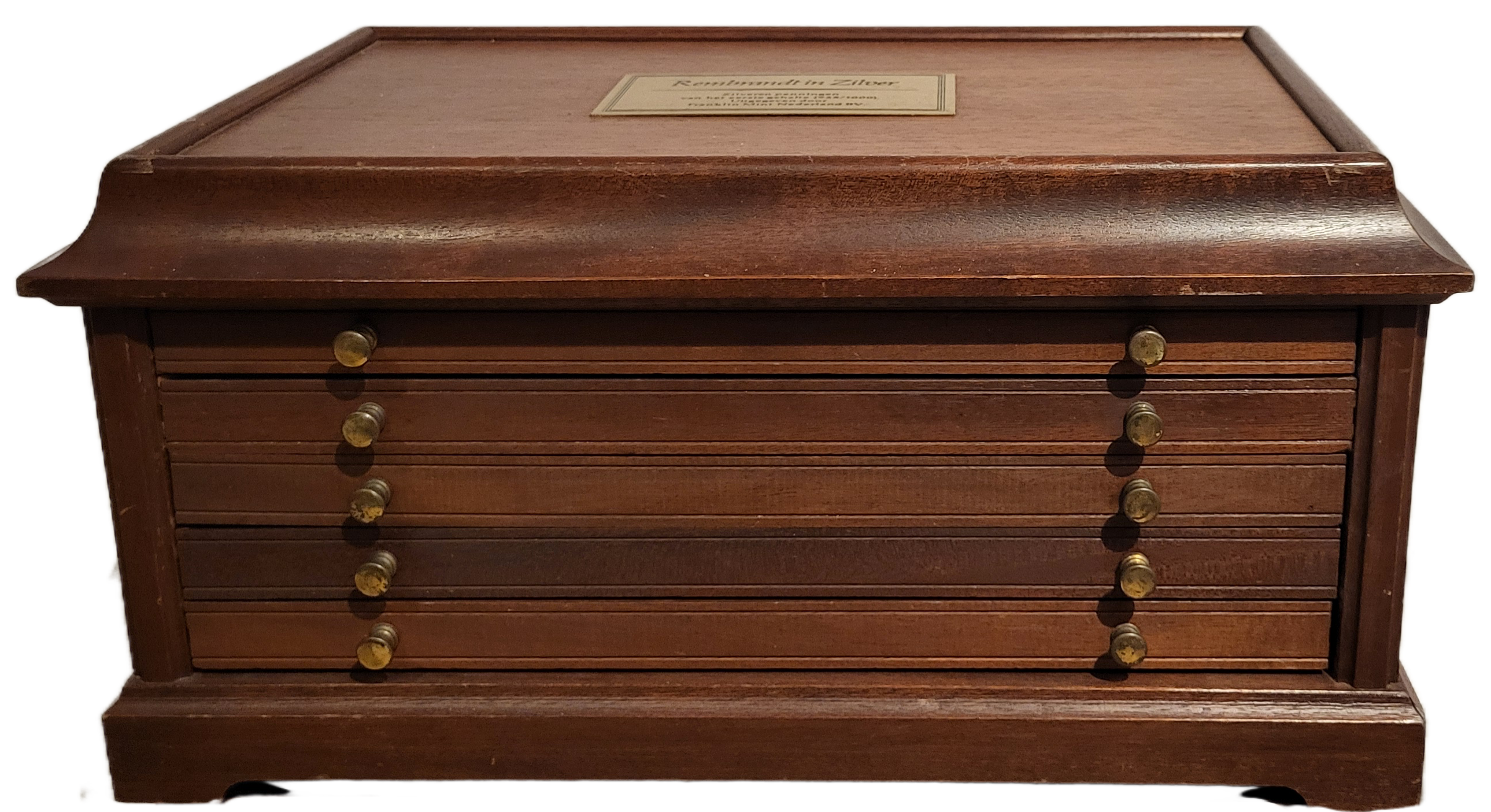 rembrand kist -front rembrandt