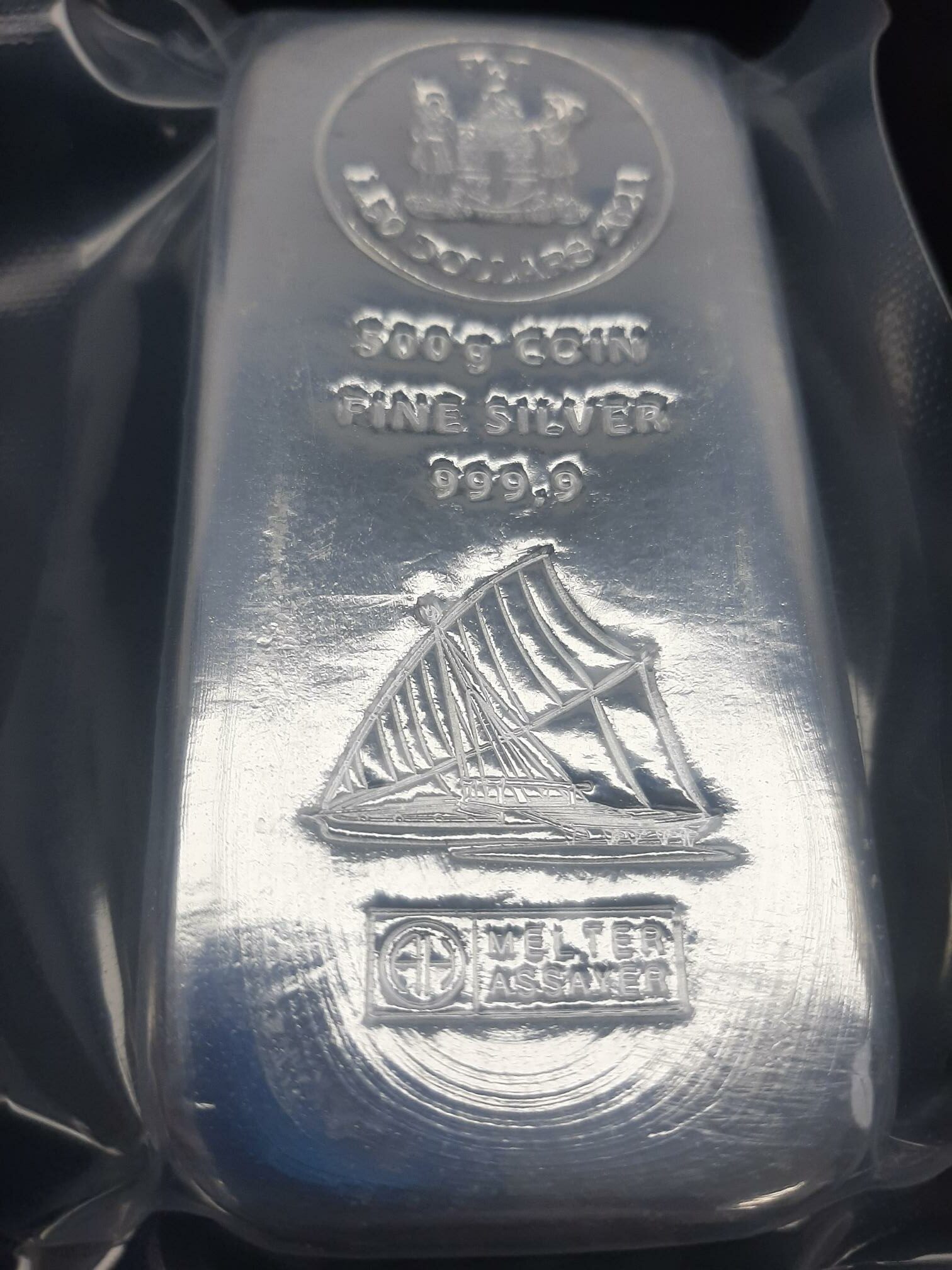 Fiji 500 gram muntbaar bovenkant 101munten