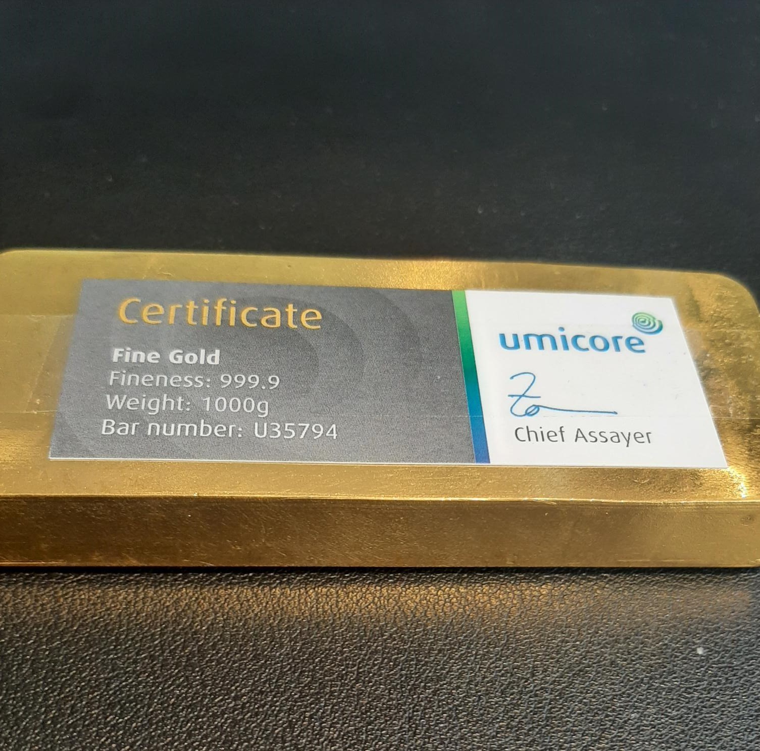 Goudbaar 1 kg Umicore achterkant 101munten 1 kilo goudbaar - Umicore