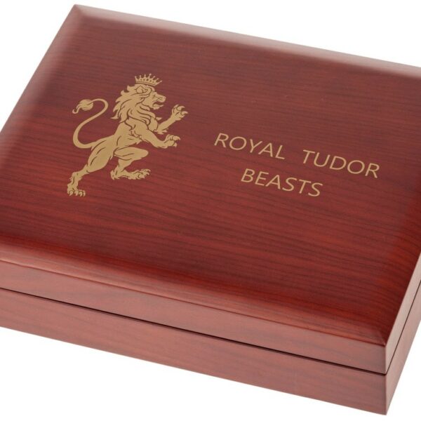 Verzameldoos Tudor Beast dicht schuin 101munten Tudor Beast