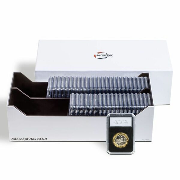 Zichtdoos voor 24 munten (Leuchtturm) Zeer praktische transport/opslag doos voor uw munten met een maximale diameter van 42 mm, deze bied plek aan 24 munten. Deze zichtdozen zijn stapelbaar en zijn voorzien van een transparante deksel. Kwaliteit: rechtstreeks van de producent. Marktplaats Indien u dit artikel via marktplaats bekijkt, dient u 21% (zijnde de BTW) bij de prijs op te tellen.