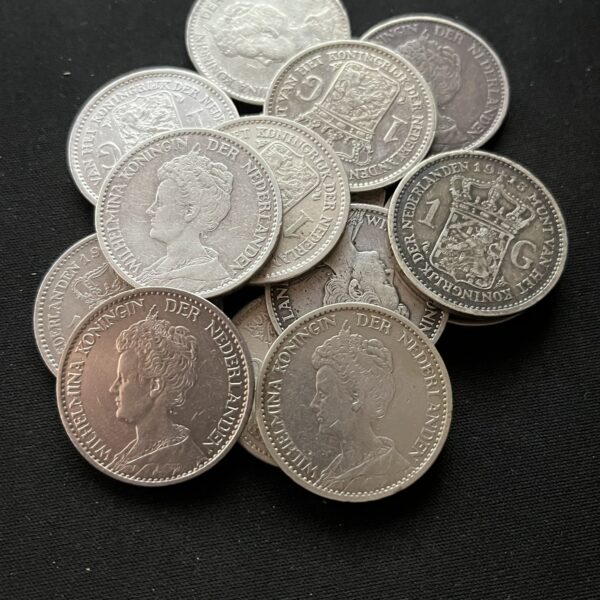 zilveren Gulden Wilhelmina Hermelijnen mantel (1913-1915)