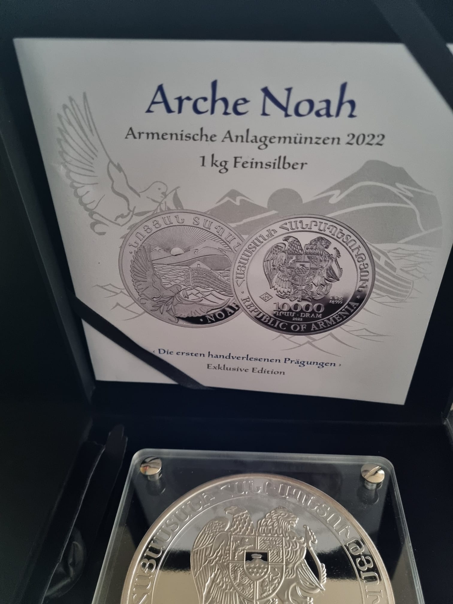 Noah Ark 1 kg 2022 speciale editie - binnenkant 101munten Noah ark 1 kg 2022 special