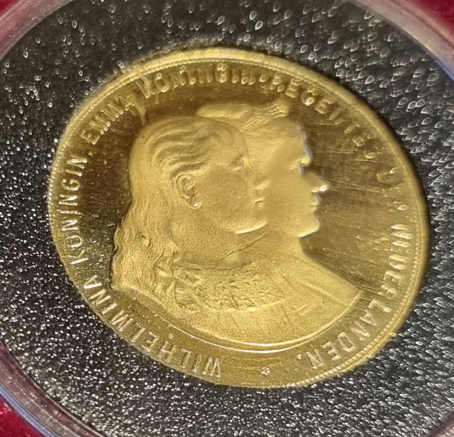 1000078821 Gouden Penning (1890) Koningin Wilhelmina en Emma